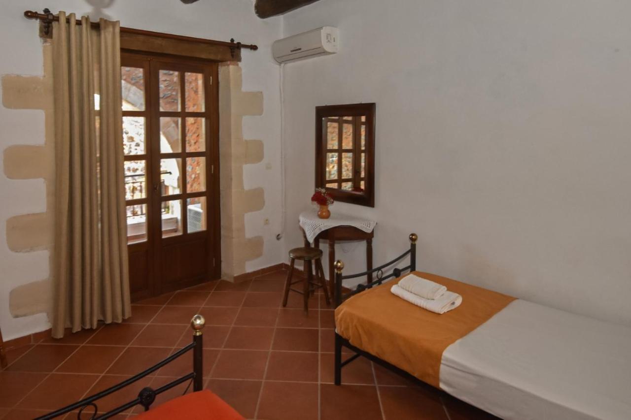 Aretaki Villas Astrátigos Екстериор снимка
