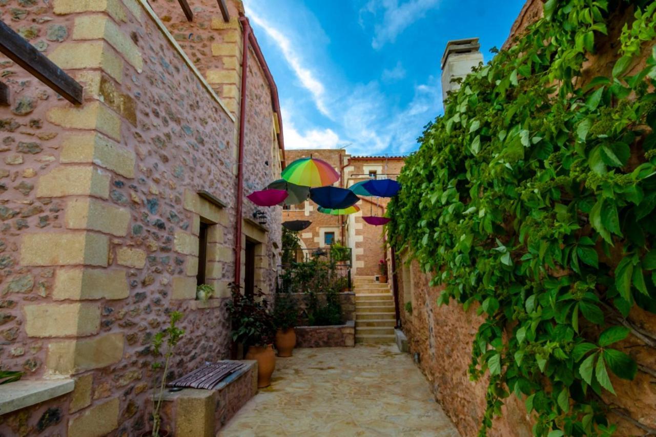 Aretaki Villas Astrátigos Екстериор снимка