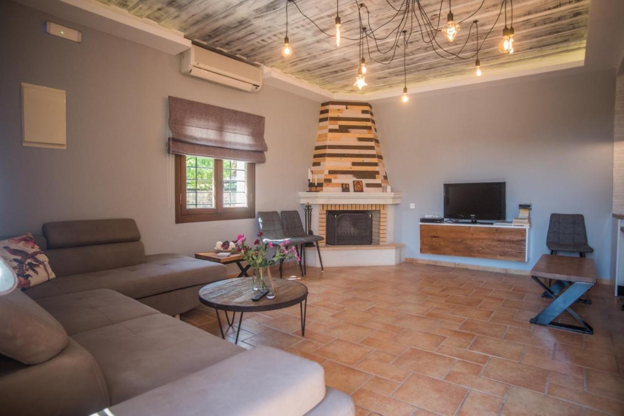 Aretaki Villas Astrátigos Екстериор снимка