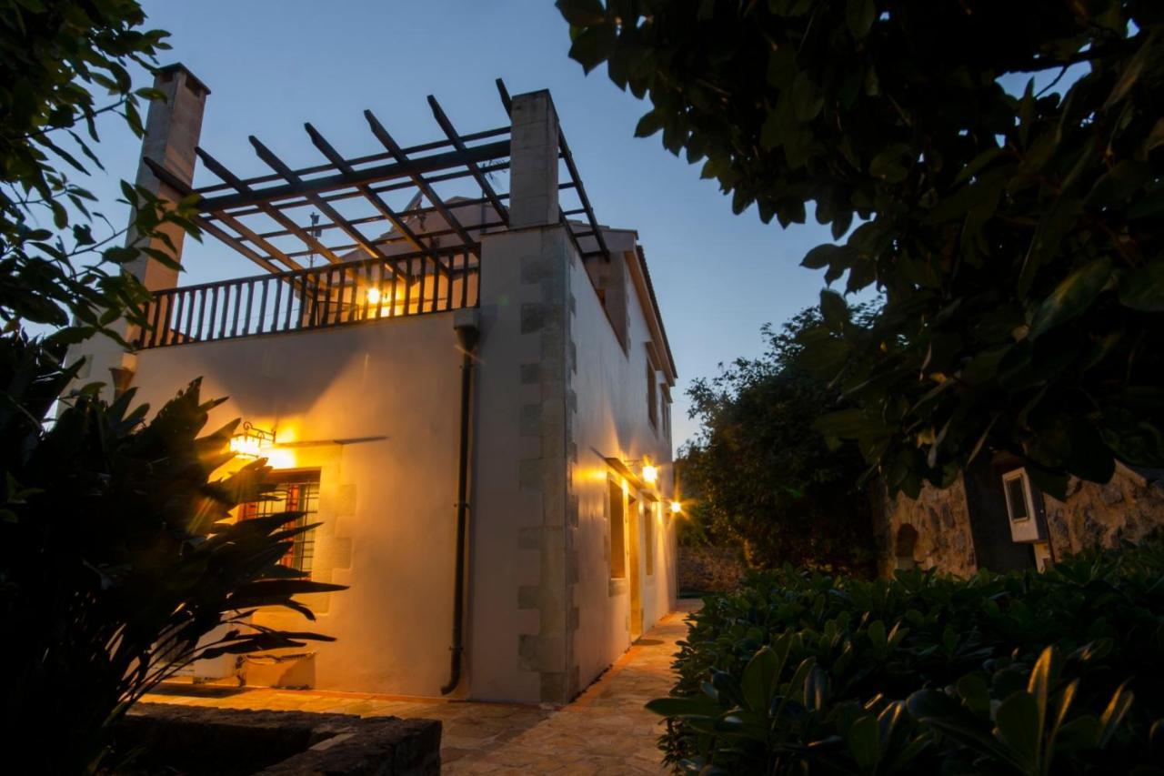 Aretaki Villas Astrátigos Екстериор снимка