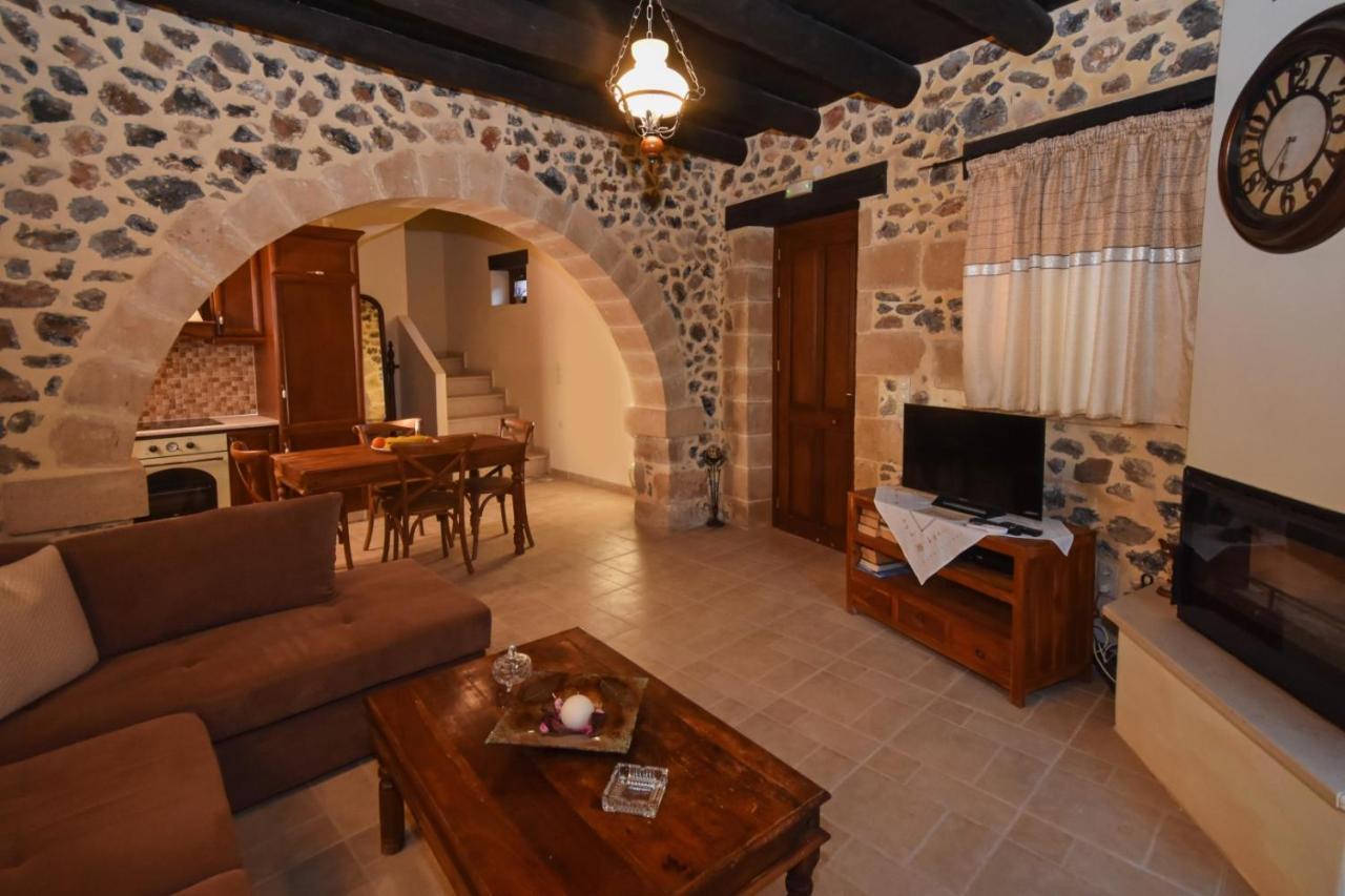 Aretaki Villas Astrátigos Екстериор снимка